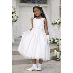 NEW Girls First Holy Communion Dress Size 8 - Embroidered Organza w/Satin Ribbon